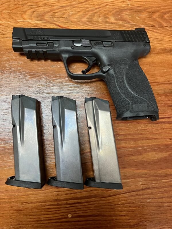 Smith and Wesson M&P45 2.0 for sale - Image 3